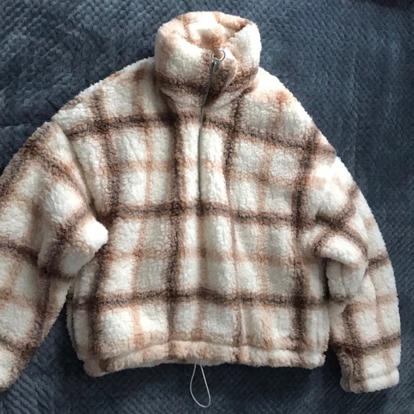 Hollister Sherpa sweater - Picture 2 of 2
